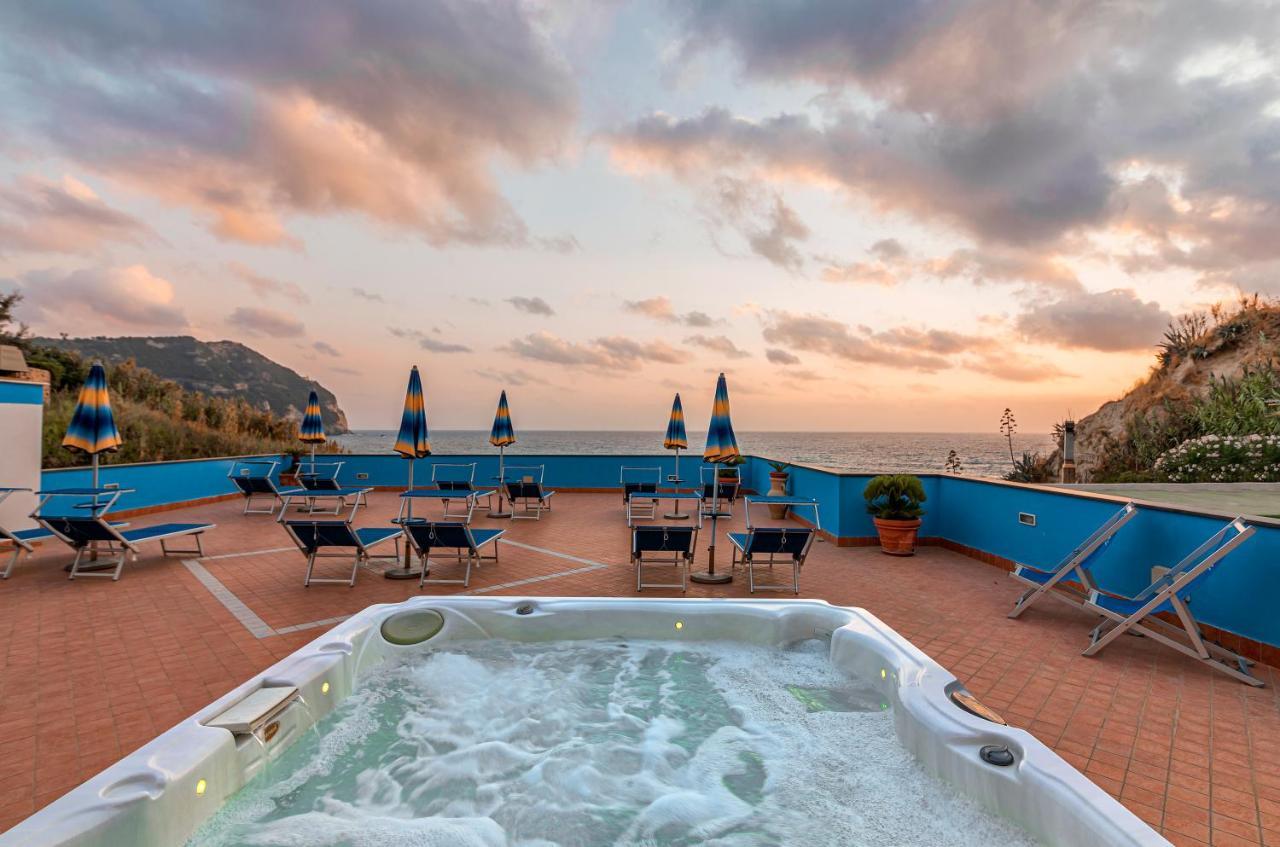Hotel Cava Dell'Isola Forio  Екстер'єр фото
